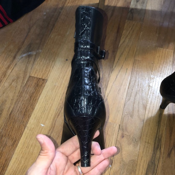 Antonio Melani black heel boots - Picture 2 of 7